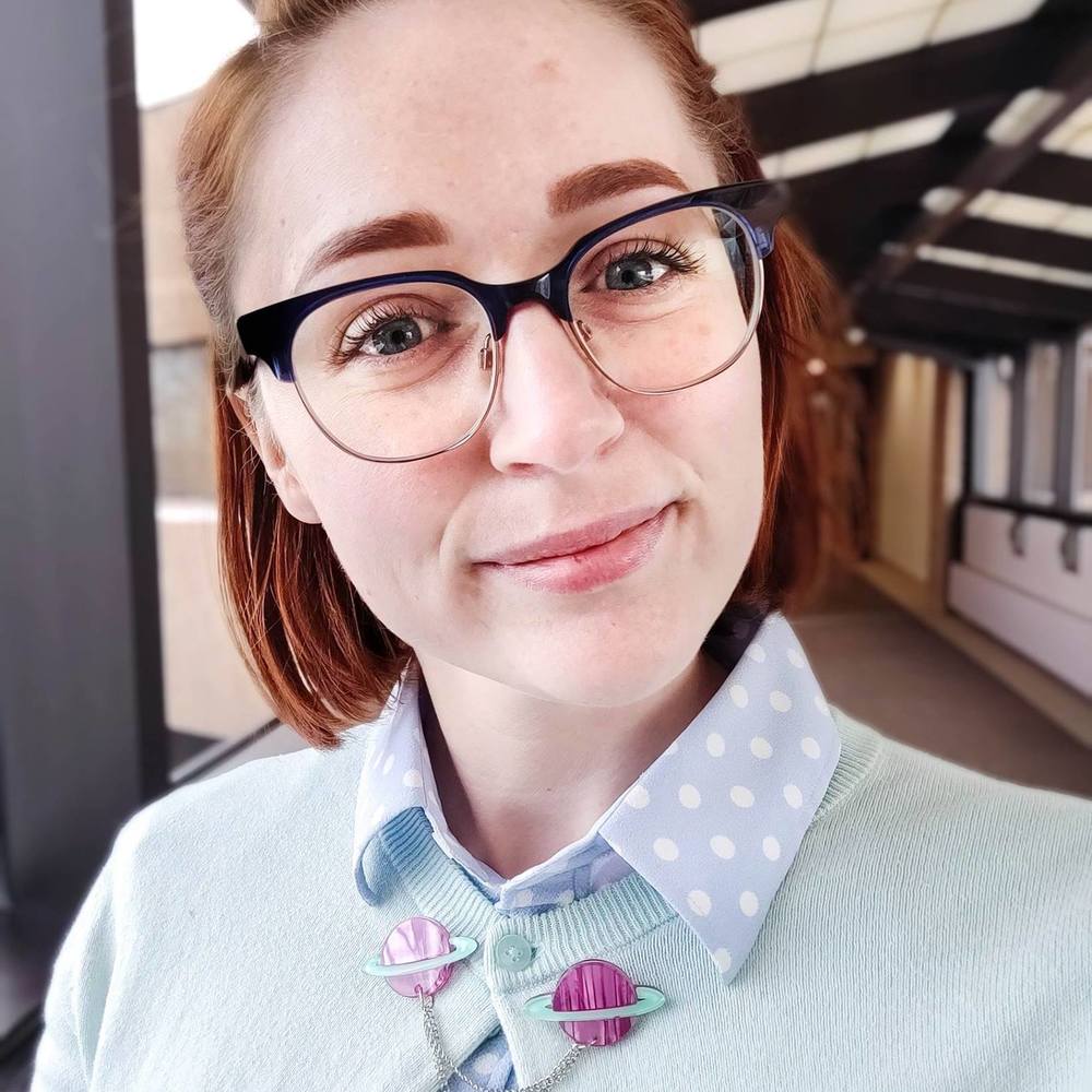 Meet your Posher, Jennjifer